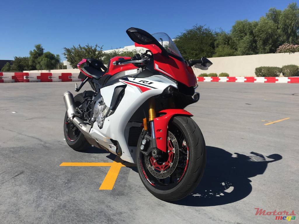 2015' Yamaha photo #4