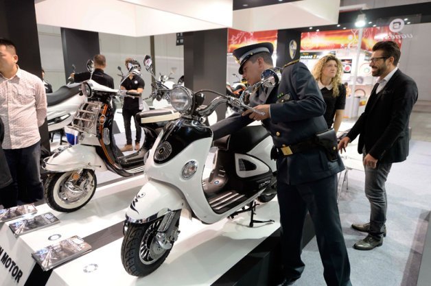 Why It's Not a Good Idea to Show Counterfeit Vespas at Italy's EICMA