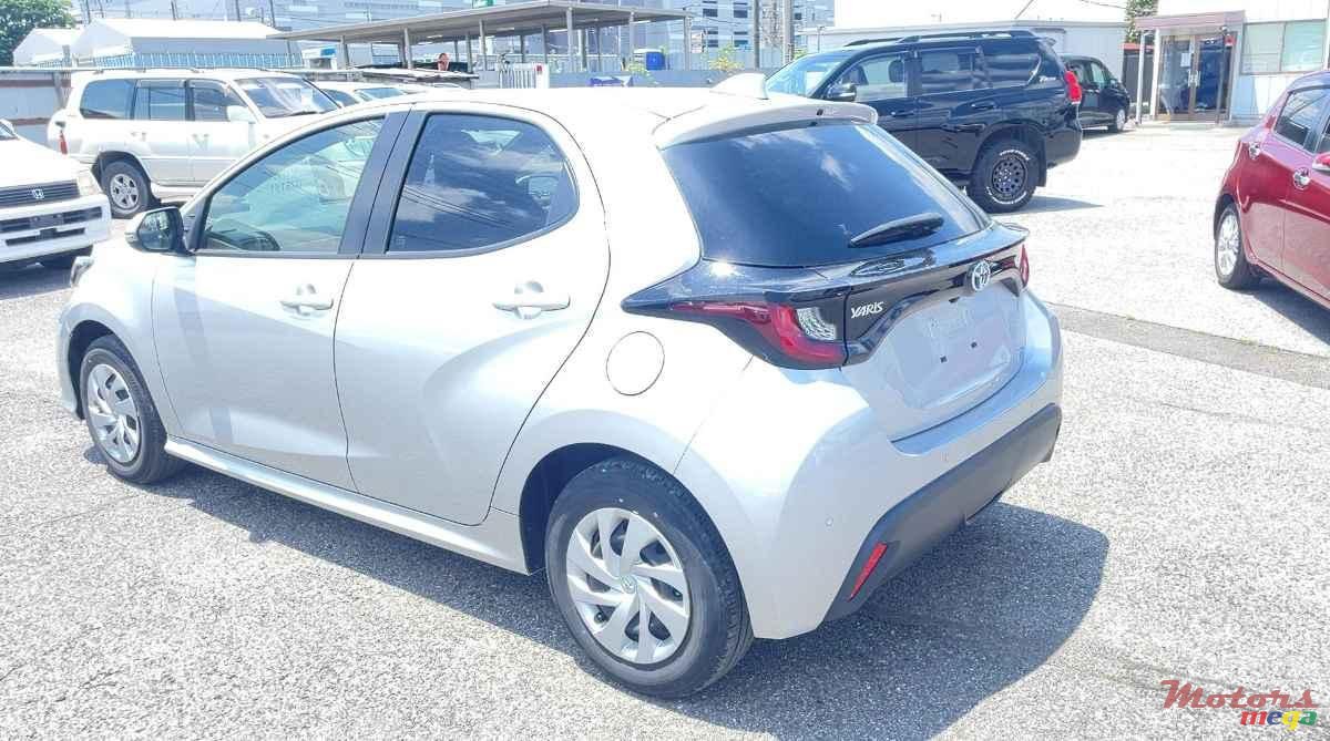 2021' Toyota Yaris photo #4