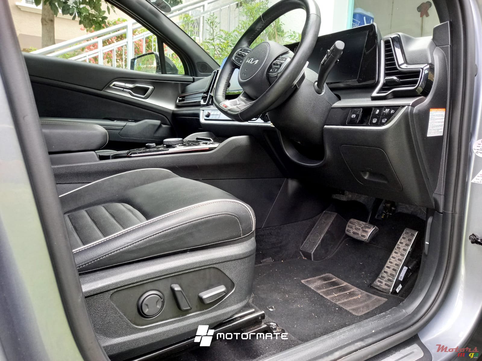 2024' Kia Sportage GT LINE PLUS photo #6