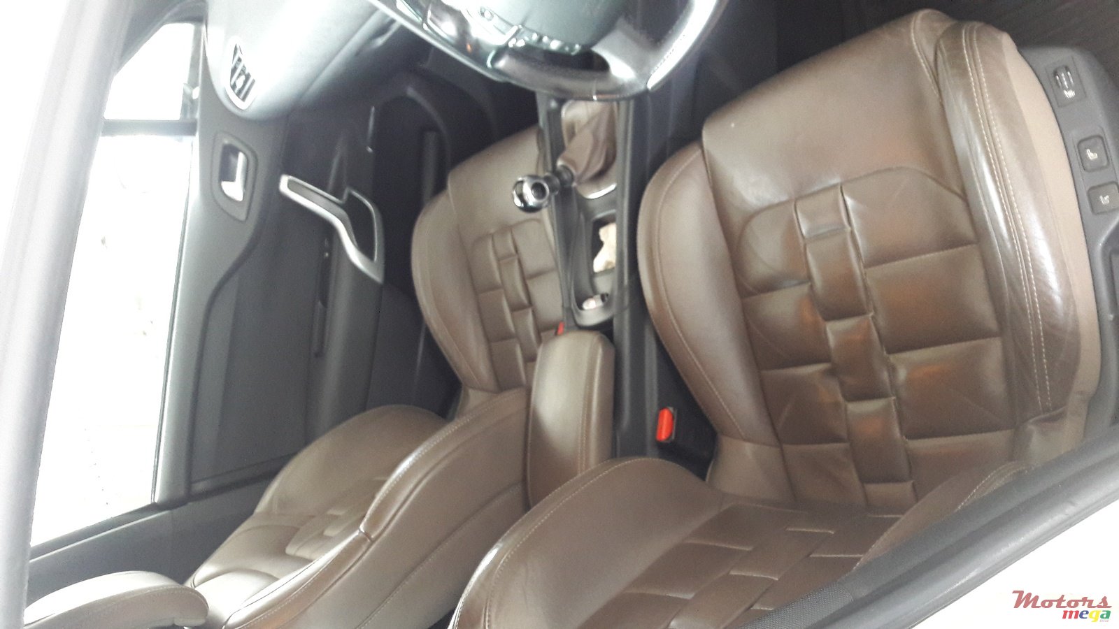 2011' Citroen DS4 200THP photo #4