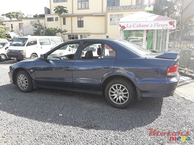 2004' Mitsubishi Galant photo #5