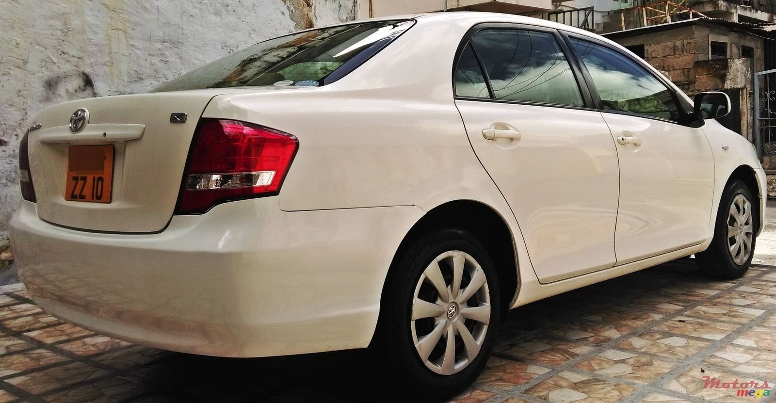 2010' Toyota Axio photo #3