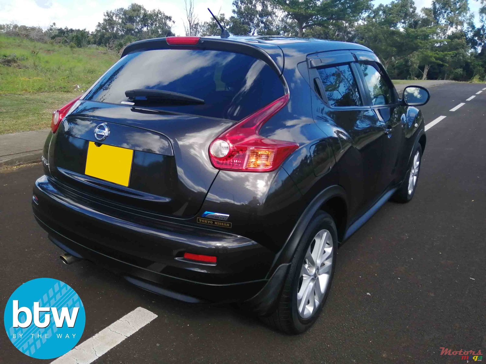 2011' Nissan Juke photo #2