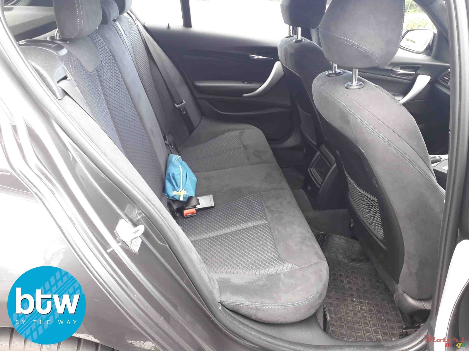 2017' BMW 1 Series 118i M photo #4