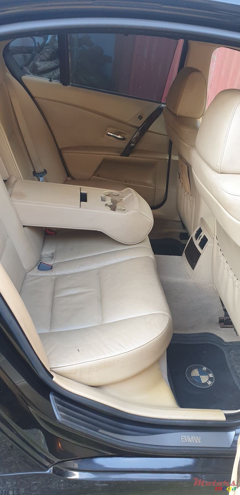 2004' BMW 525 Automatic photo #4