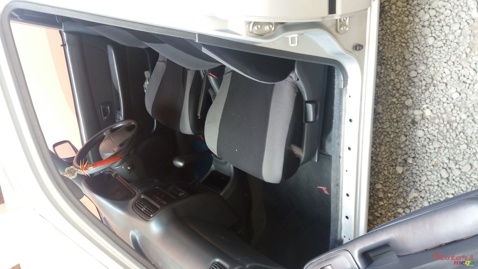 1997' Daihatsu Charade photo #4