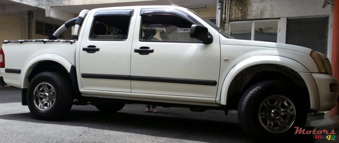 2005' Isuzu KB Series photo #2