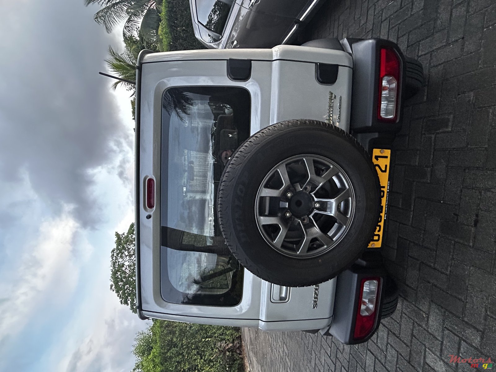 2021' Suzuki Jimny photo #3