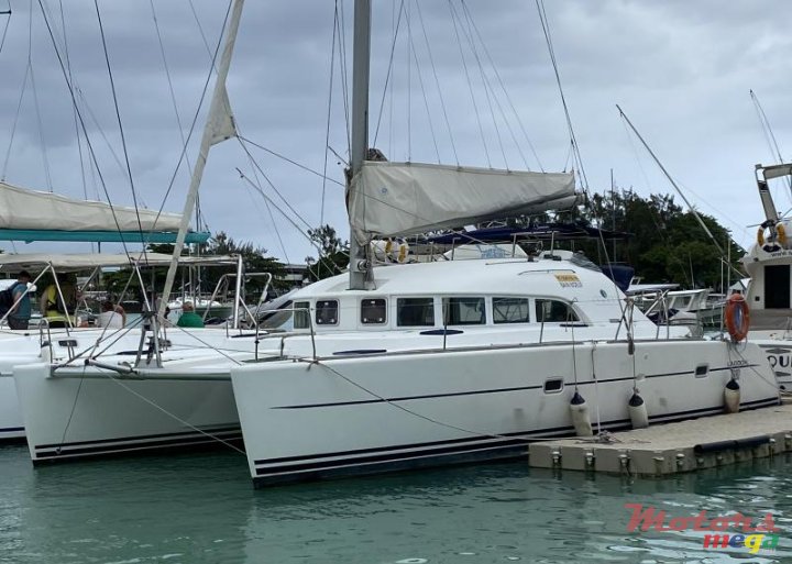 2000' Lagoon photo #1