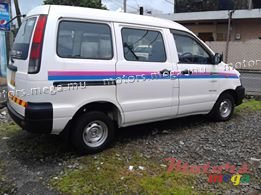 2000' Toyota photo #2