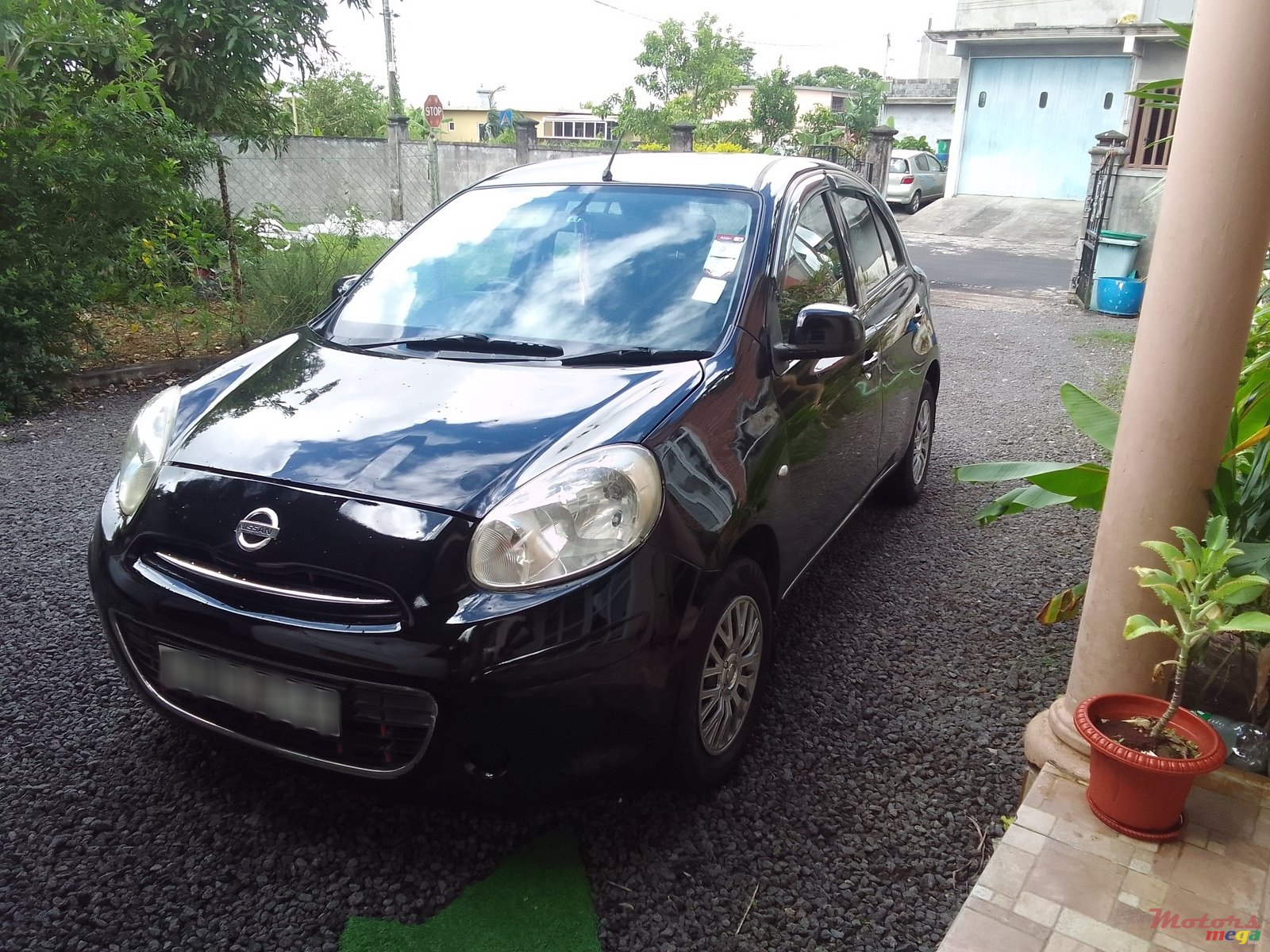 2012' Nissan March photo #2