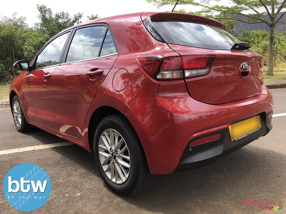 2017' Kia Rio photo #4