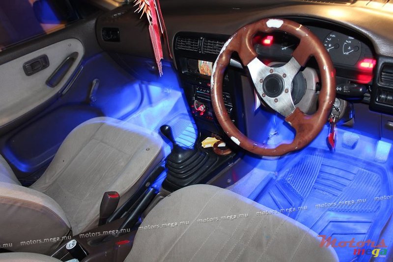 1992' Nissan photo #4