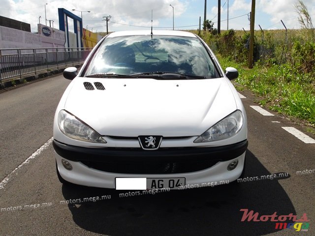 2004' Peugeot 206 photo #7