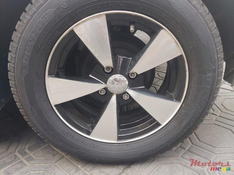 2021' Toyota Yaris photo #5