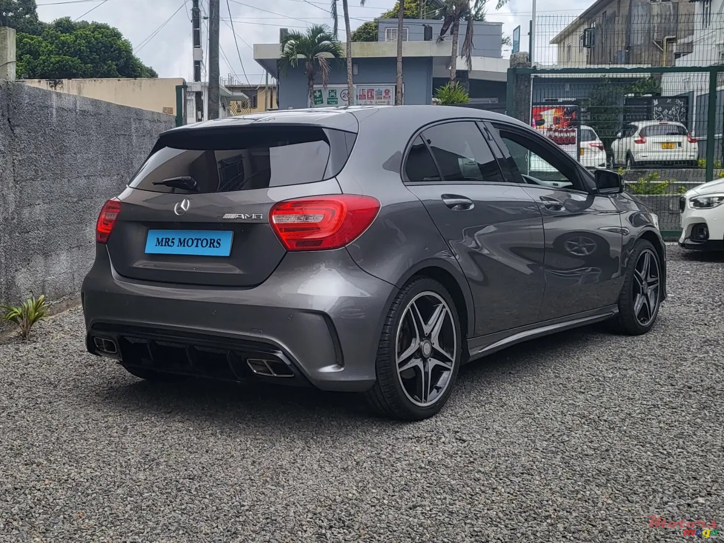 2013' Mercedes-Benz A 180 photo #3