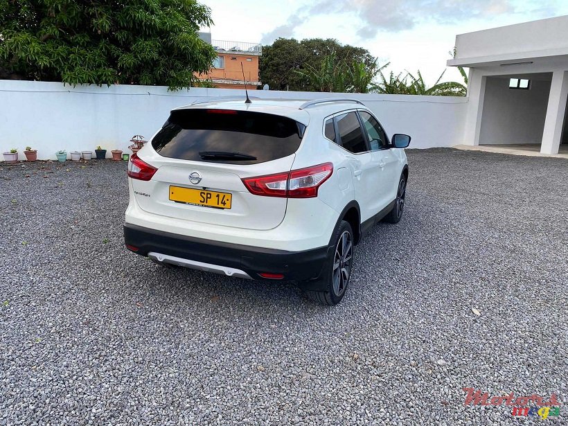 2014' Nissan Qashqai Auto 1.6L Turbo Diesel photo #1