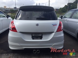 2012' Suzuki Swift KIT RS photo #7