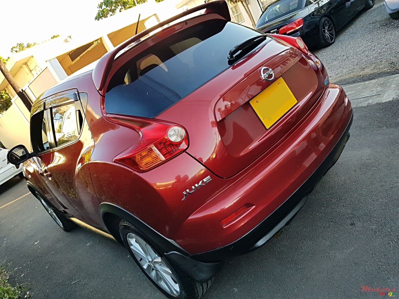 2010' Nissan Juke Rx photo #4