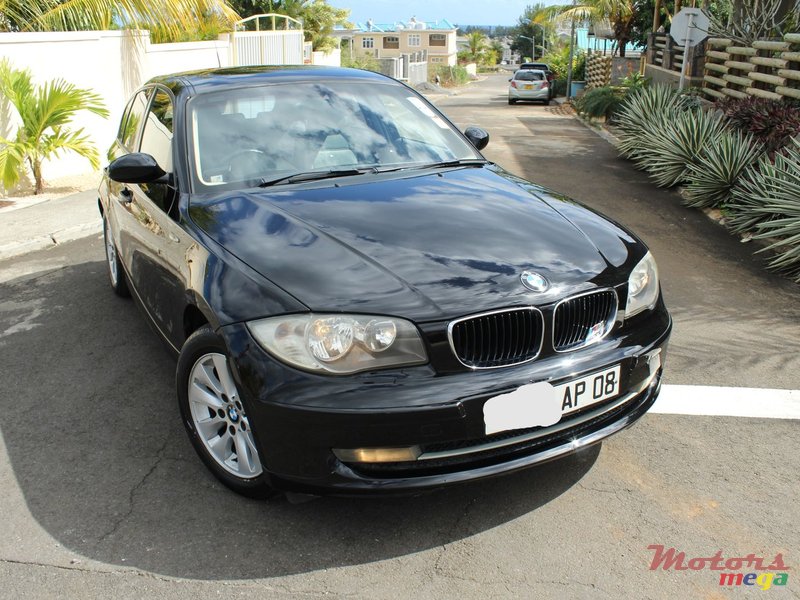 2008' BMW 1 Series photo #2