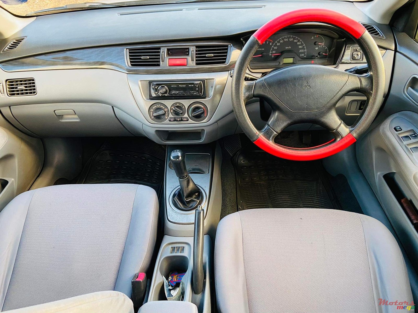 2009' Mitsubishi Lancer photo #6