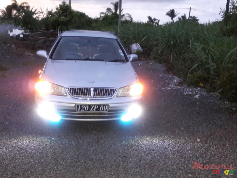 2000' Nissan Sunny photo #7