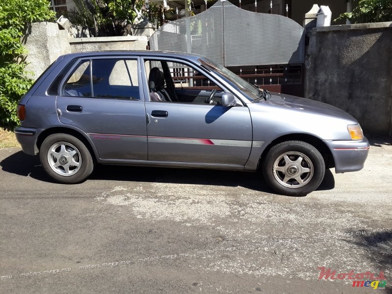 1992' Toyota photo #3