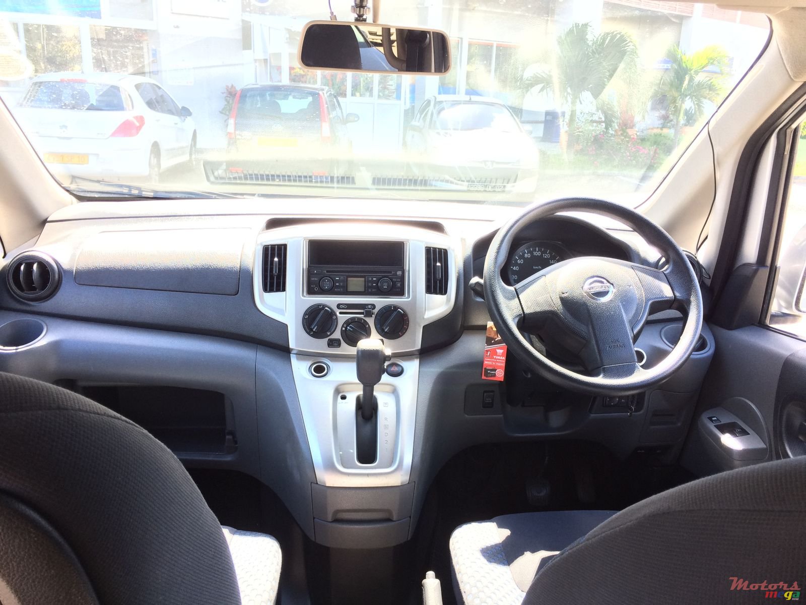 2010' Nissan photo #4