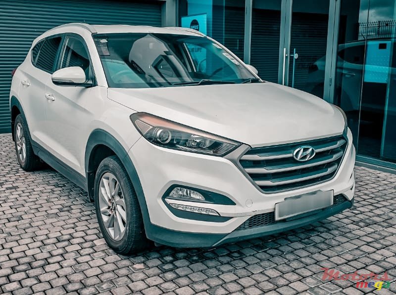 2016' Hyundai Tucson photo #5