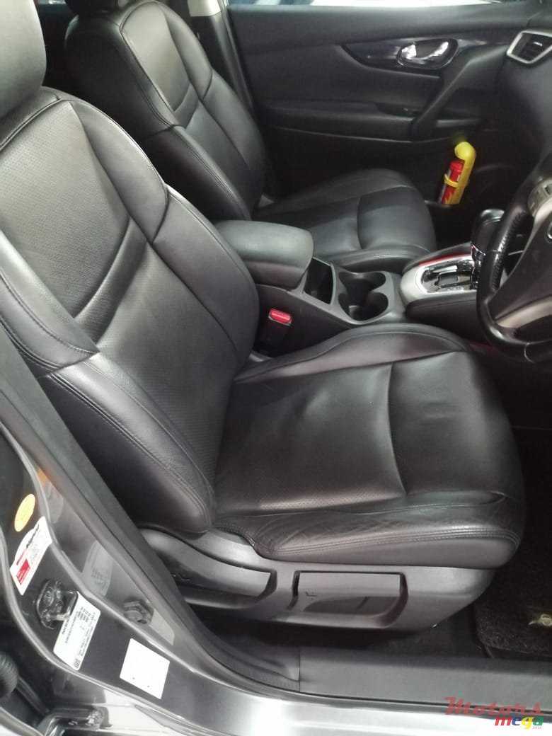 2015' Nissan Qashqai photo #6