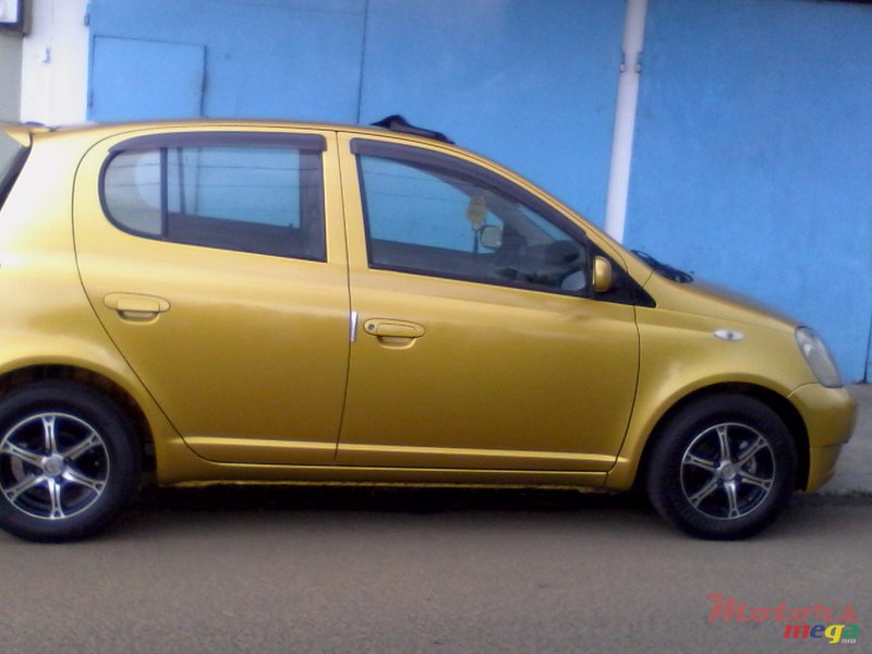 2000' Toyota Vitz Nil photo #3