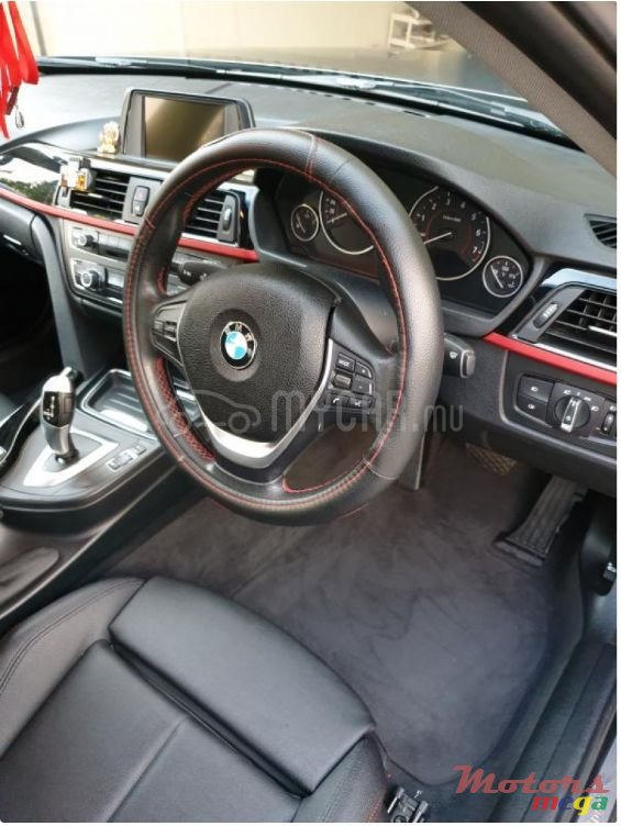 2014' BMW 320 photo #2