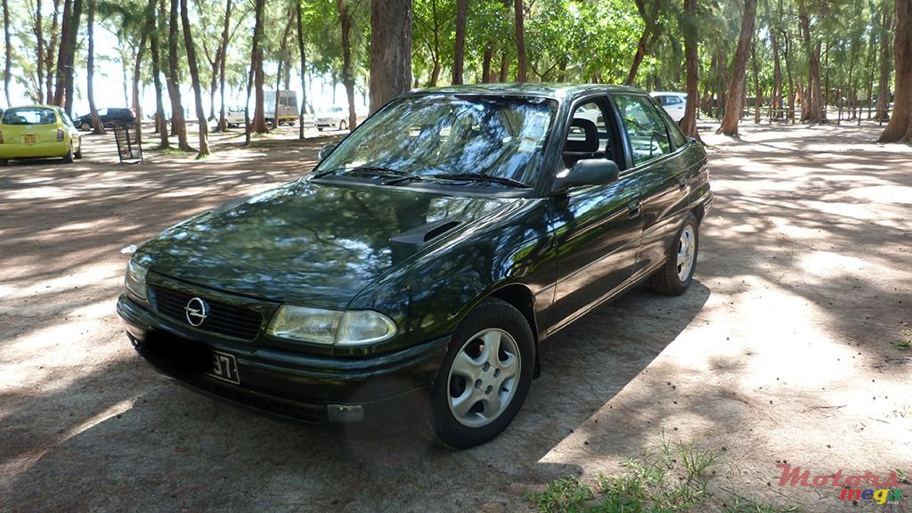 1997' Opel Astra F photo #3