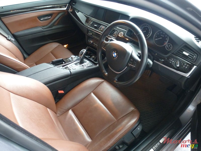 2011' BMW 523 i photo #4
