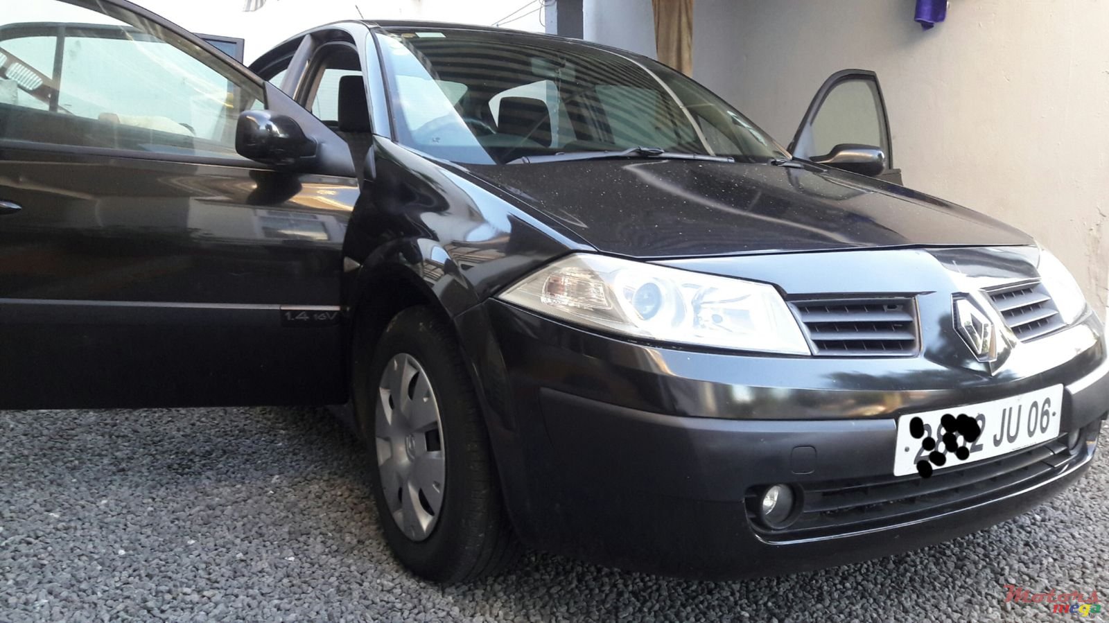 2006' Renault photo #1