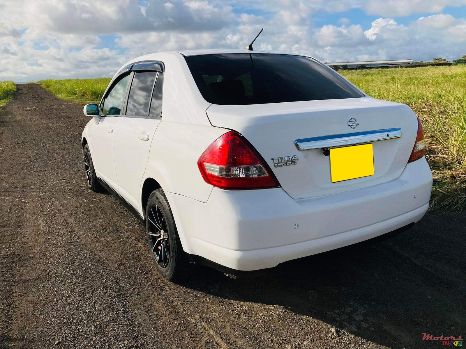 2006' Nissan Tiida photo #4