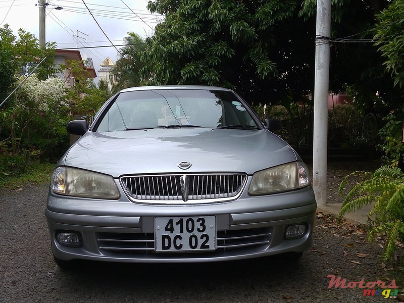 2002' Nissan Sunny photo #2