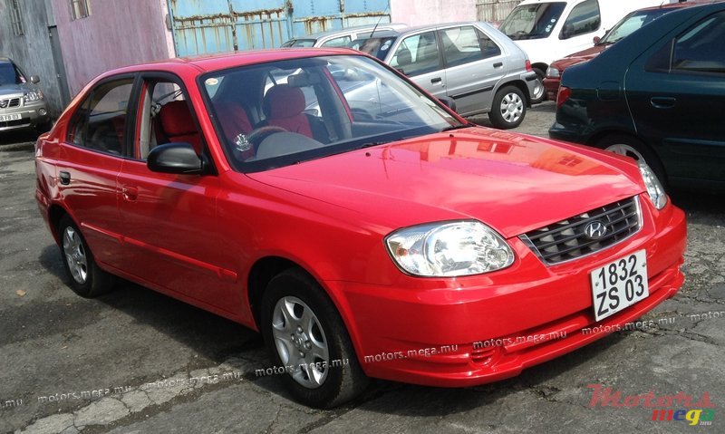 2003' Hyundai Accent photo #2