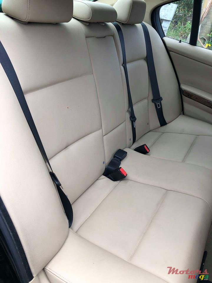 2008' BMW 3 Series photo #4