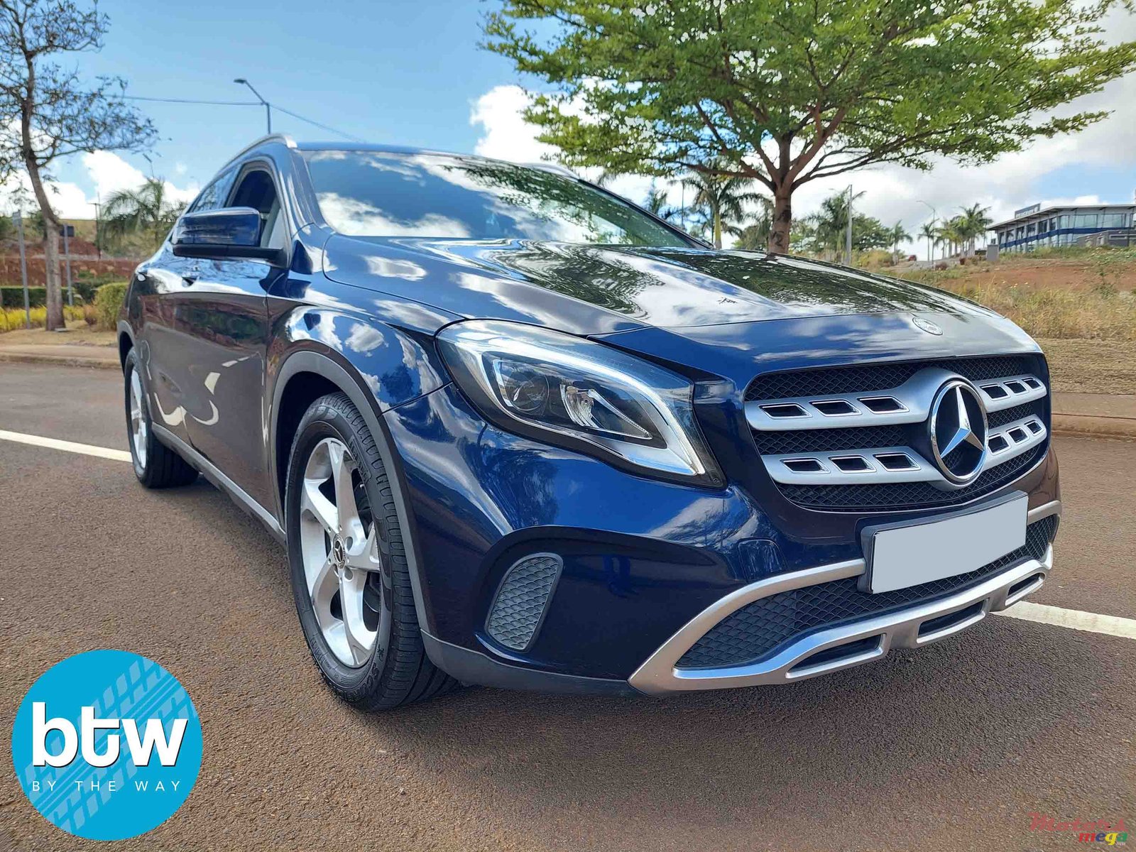 2017' Mercedes-Benz GLA-Class photo #1