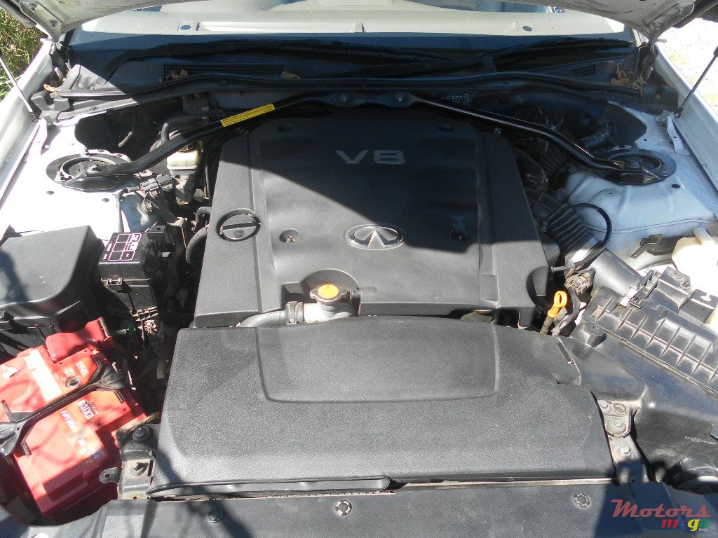 2004' Infiniti Q Q45 photo #4