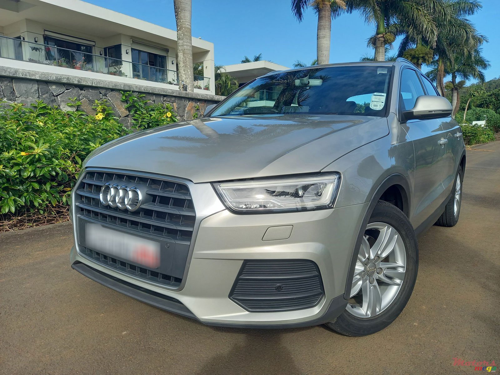 2016' Audi Q3 1.4 TFSI photo #1