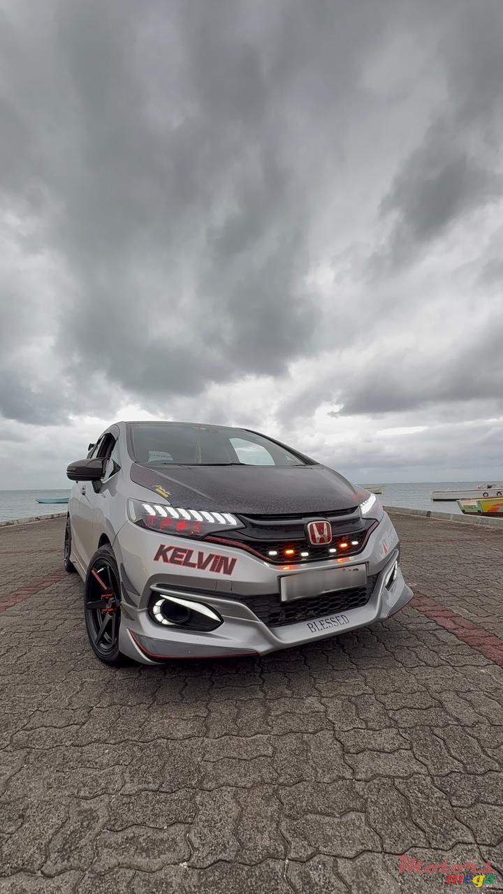 2019' Honda Fit photo #1