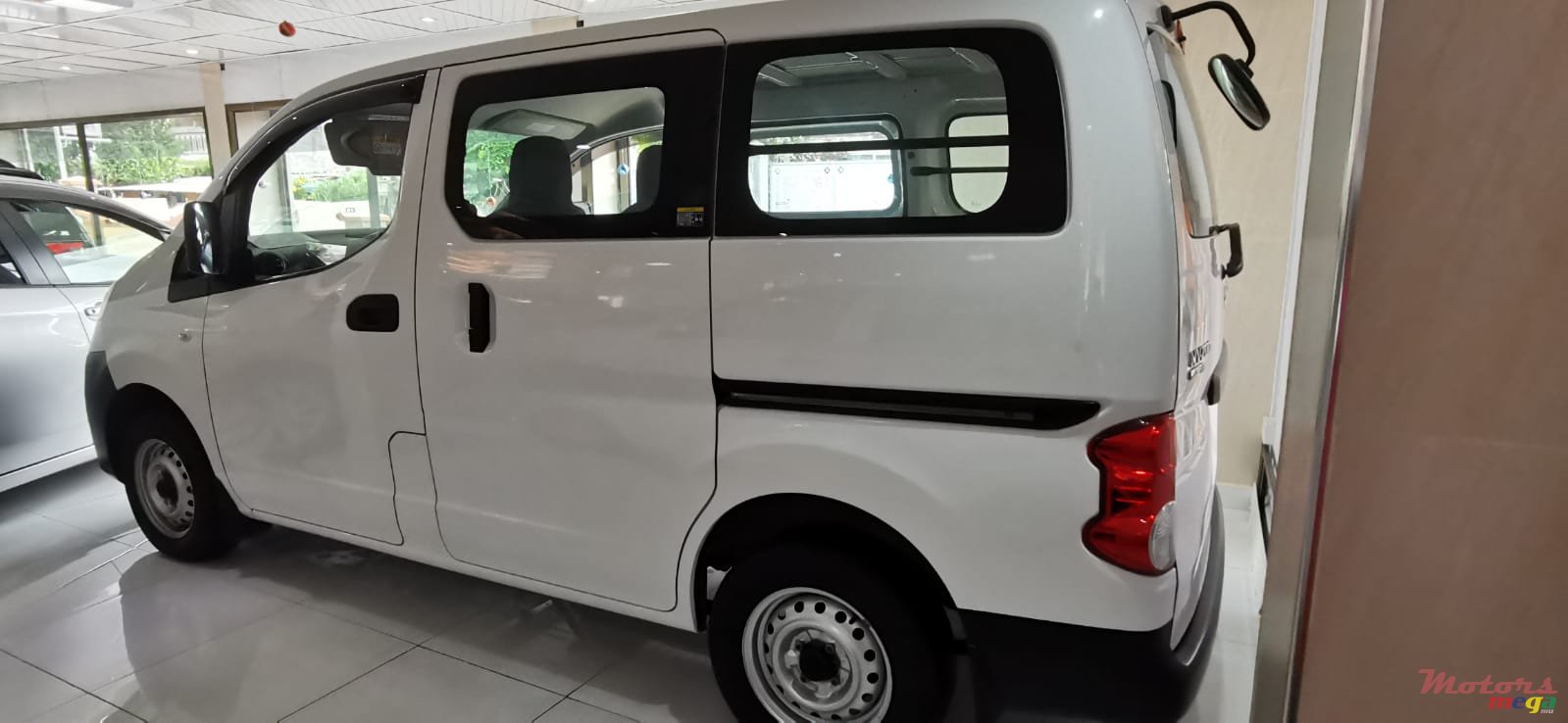 2017' Nissan NV 200 photo #6