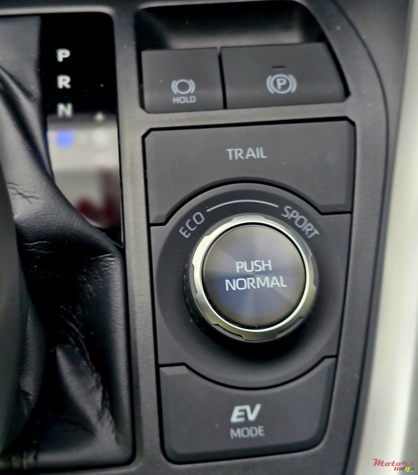 2024' Toyota RAV4 photo #7