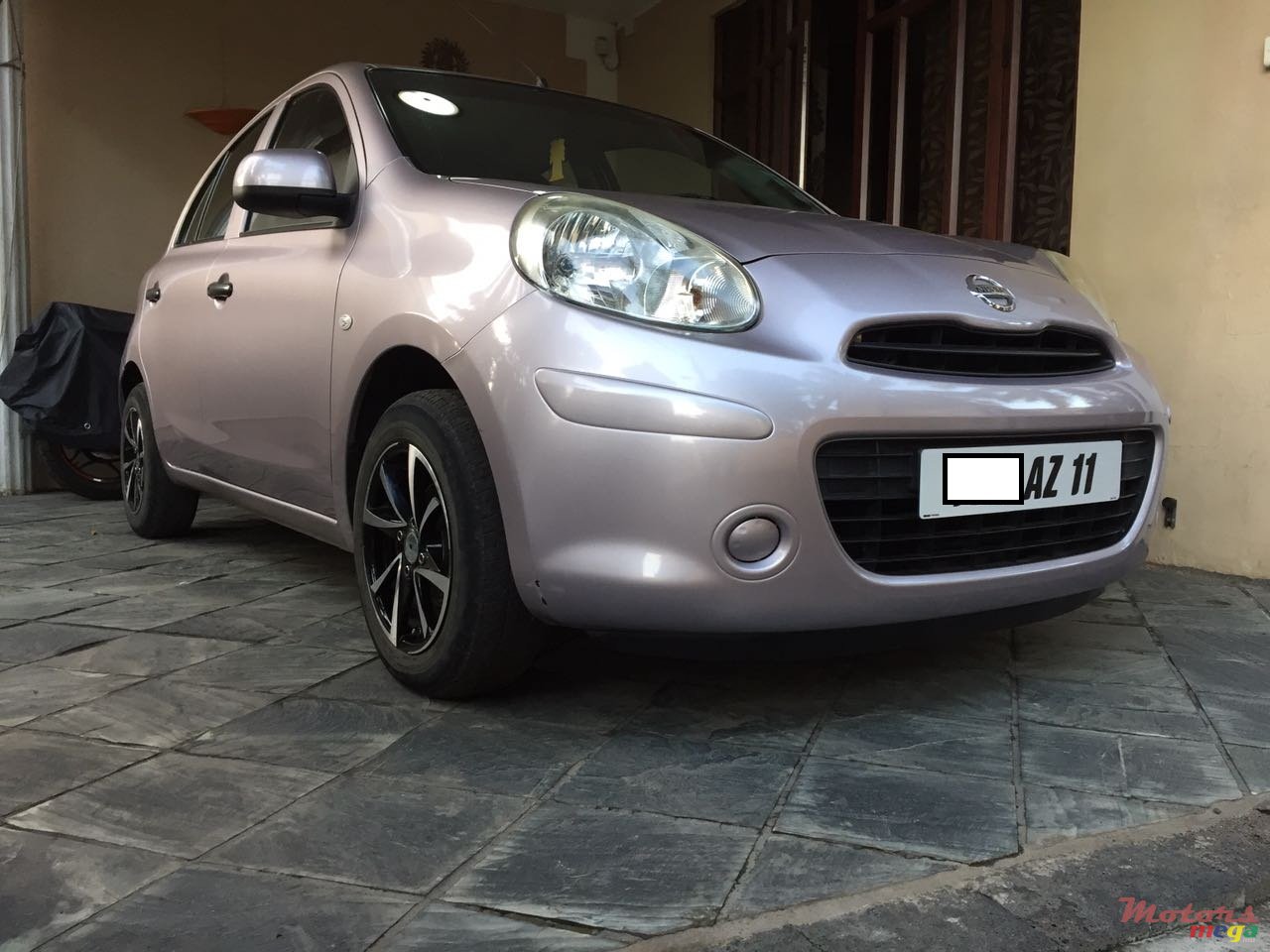 2011' Nissan March photo #1