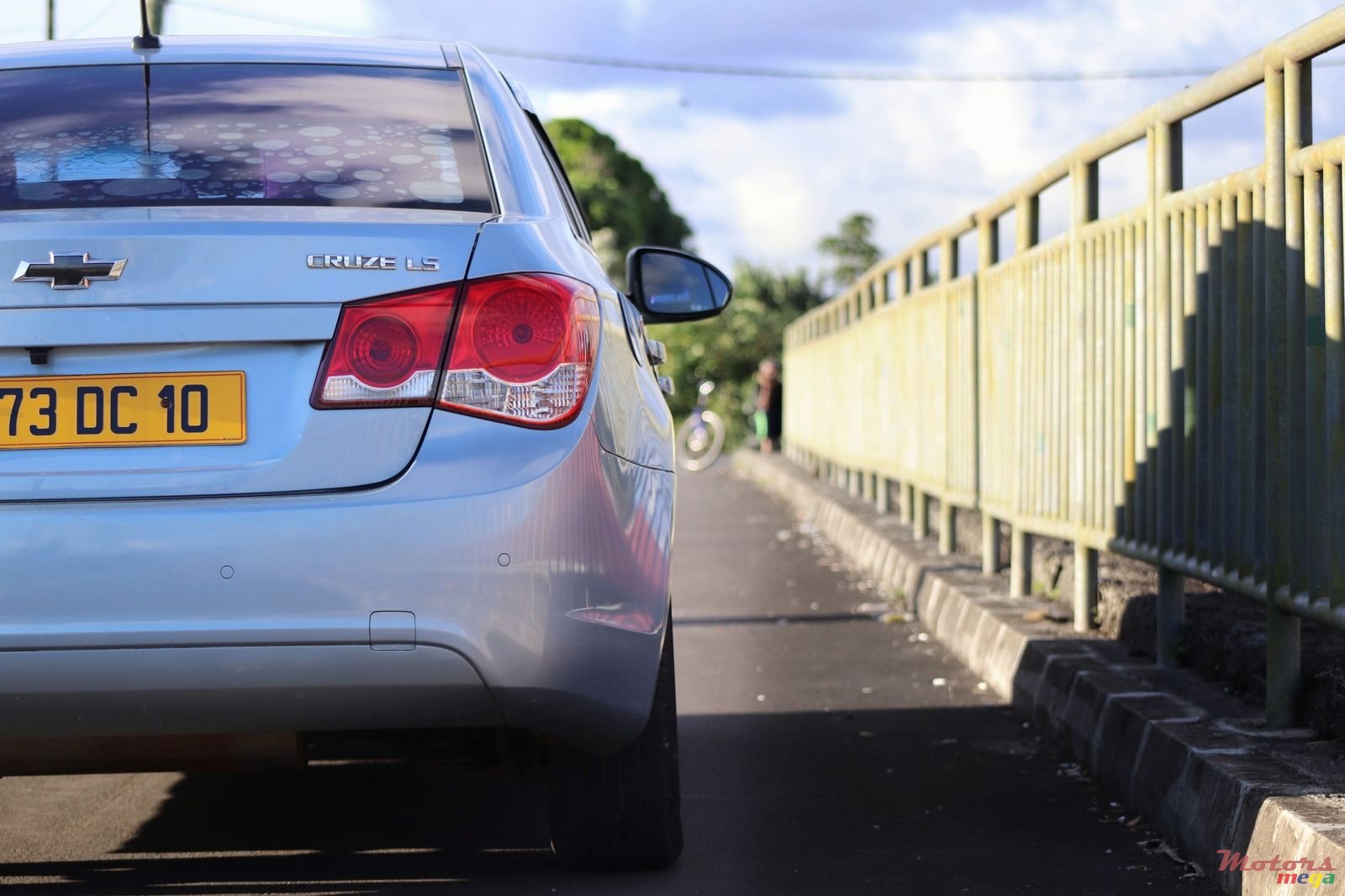 2010' Chevrolet Cruze photo #7