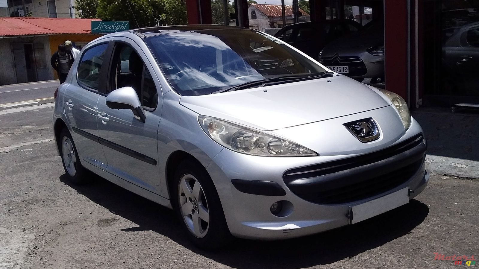 2007' Peugeot 207 photo #1