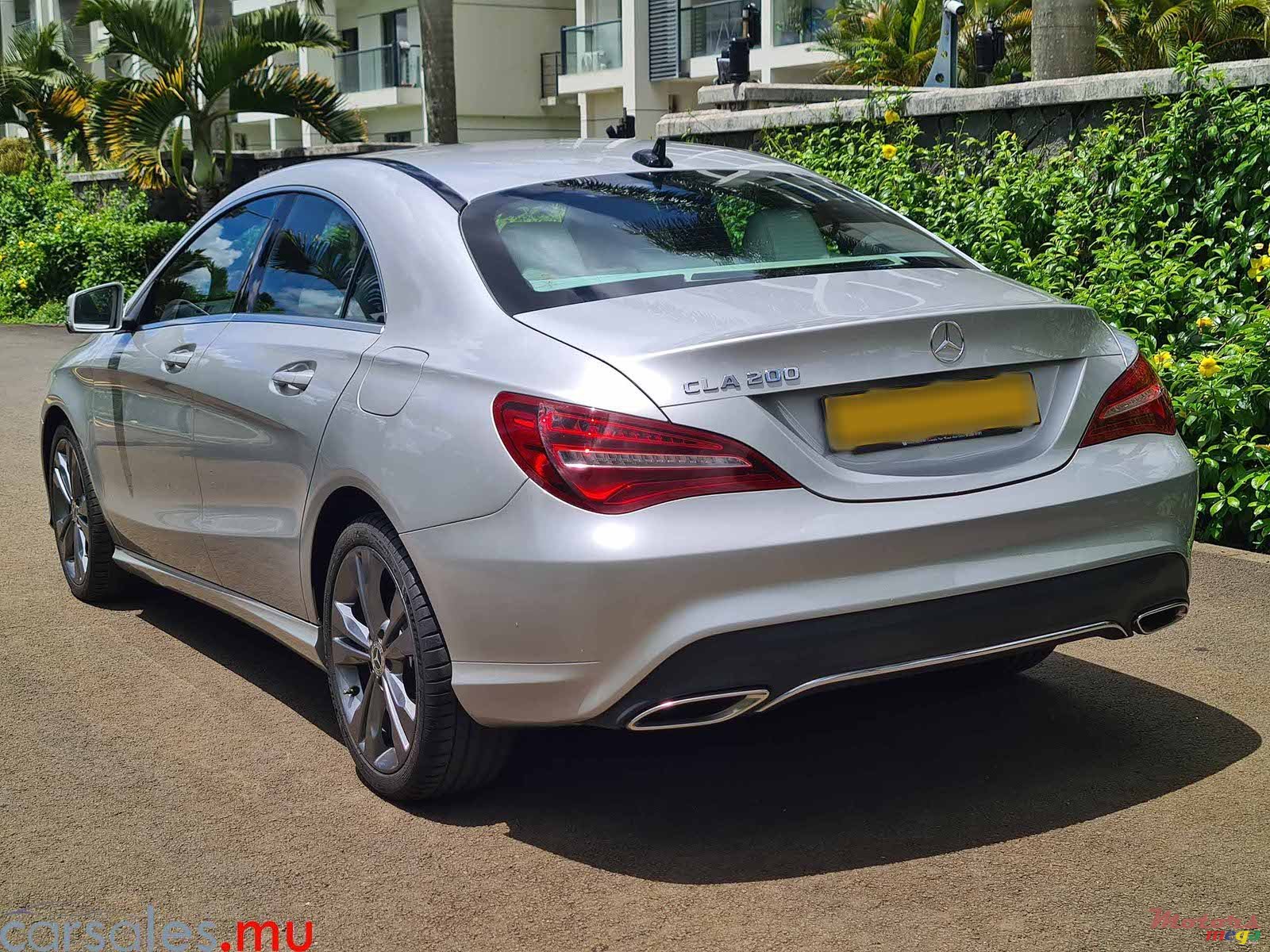 2019' Mercedes-Benz CLA 200 Urban photo #3